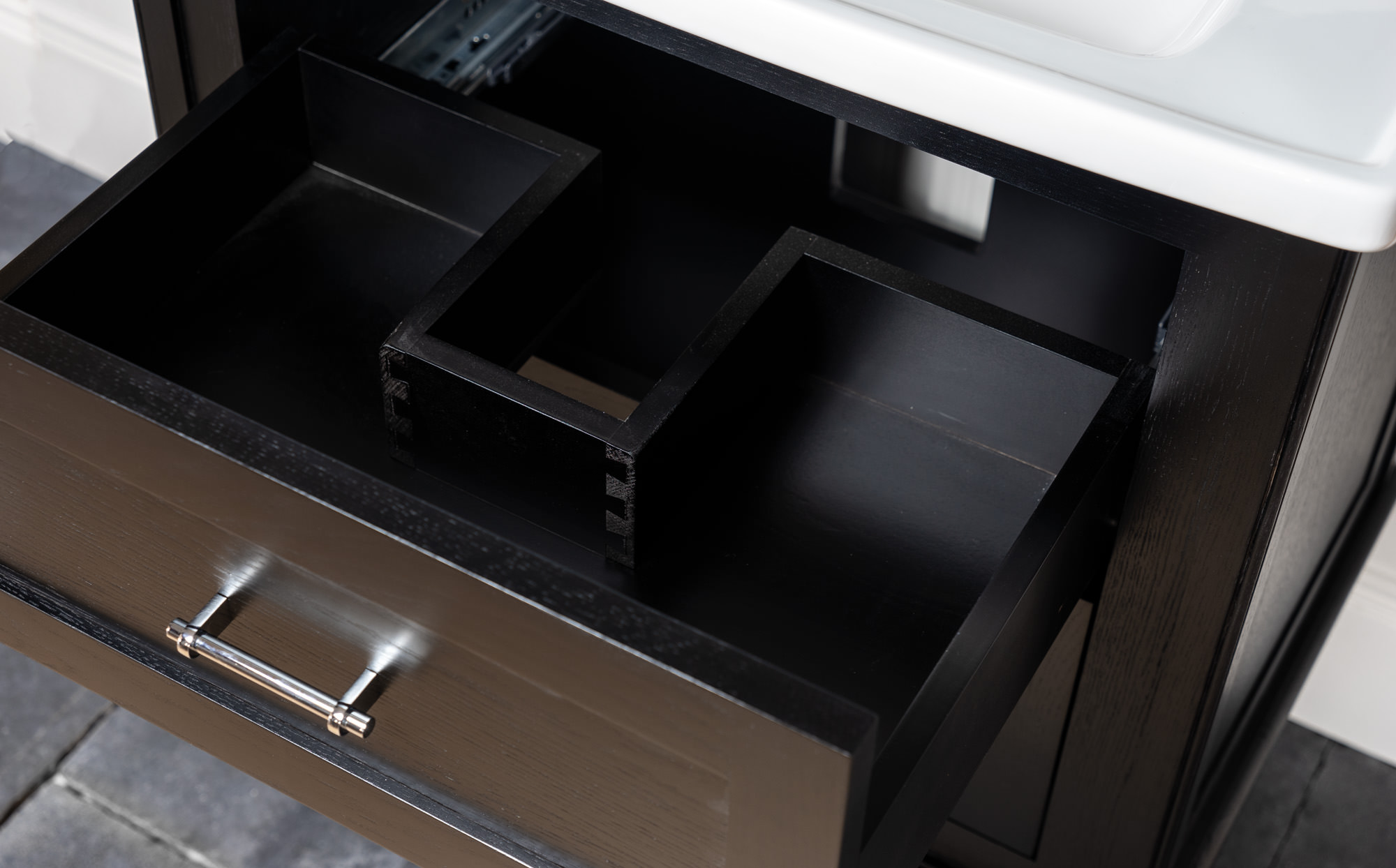 Traditional bathrooms OXFORD винтажный туалетный столик Oxford.bl дуб  - Вид №1