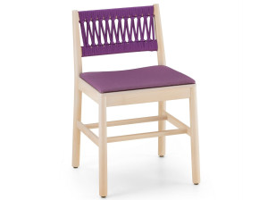 Стул с мягким сиденьем