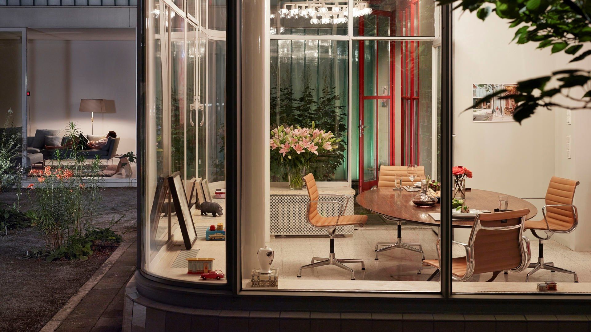 Тканевый стул с подлокотниками VITRA Eames Aluminium Group ARCH-00057694 - Вид №33