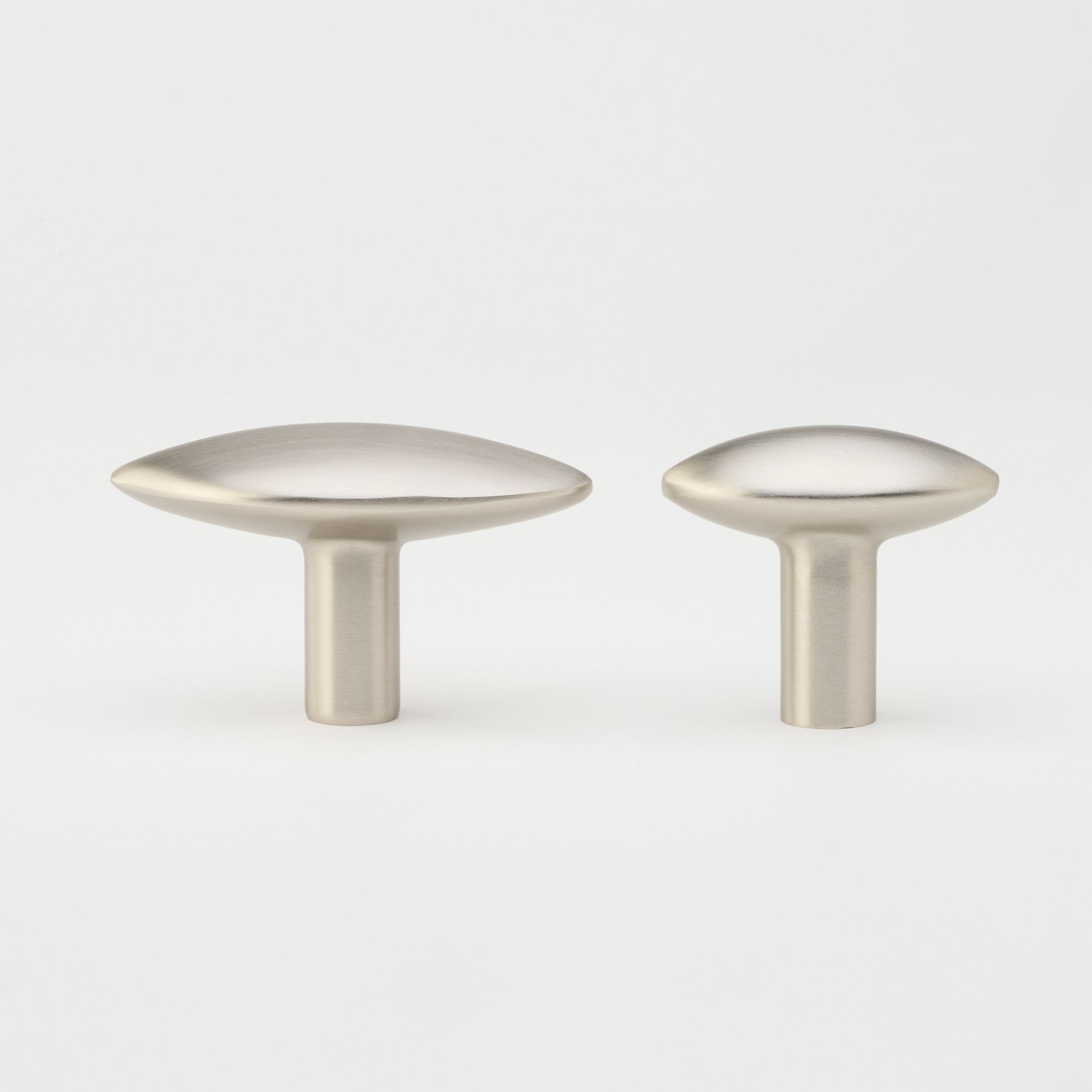 Латунная ручка Lo & Co Interiors Almond ARCH-00063487 - Вид №14