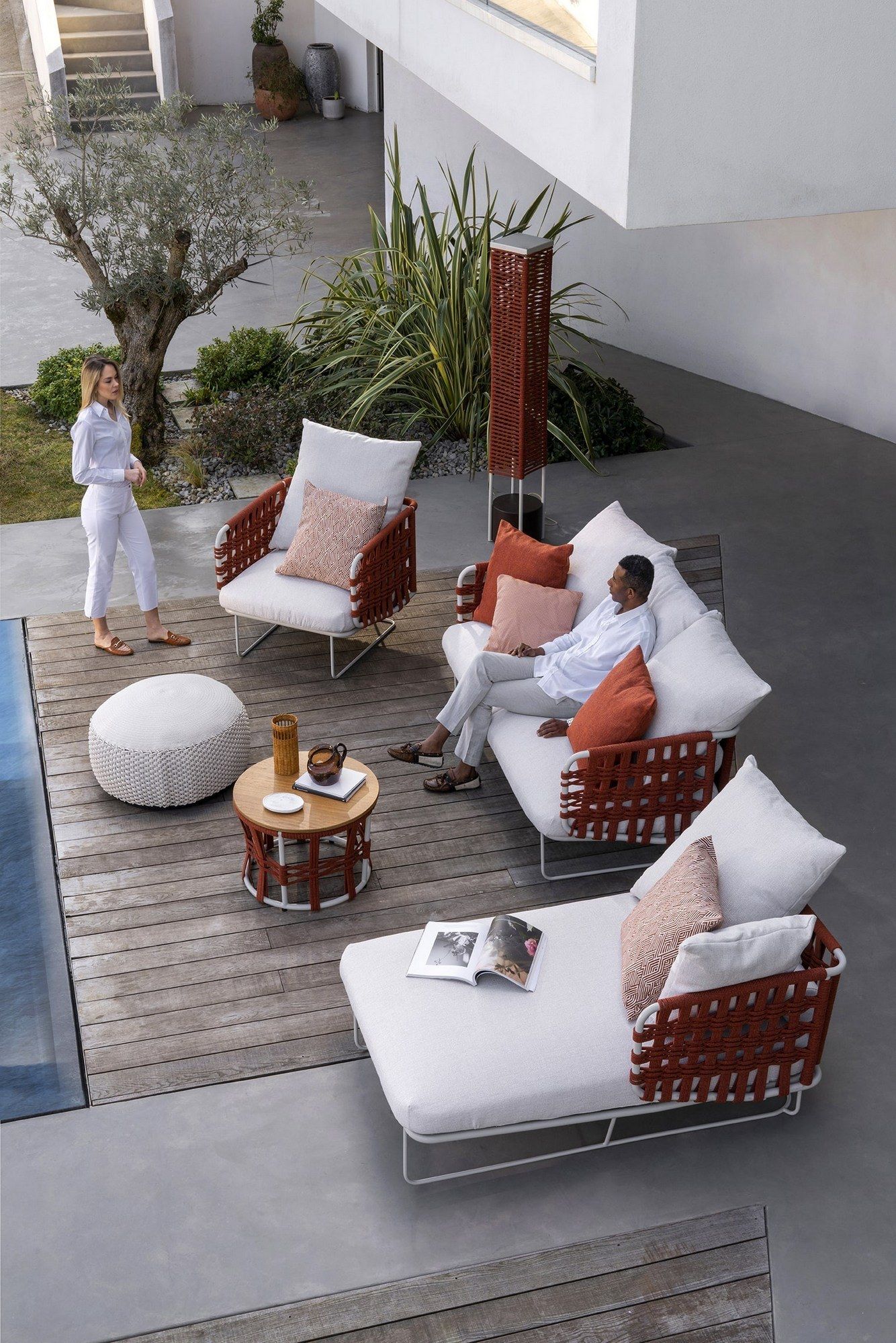 Круглый садовый столик Rever гнездо ARCH-00075777 - Вид №2