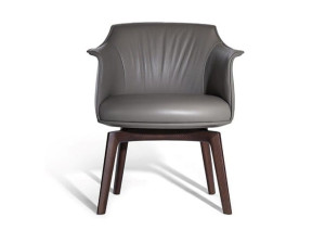 Кожаное вращающееся кресло с подлокотниками