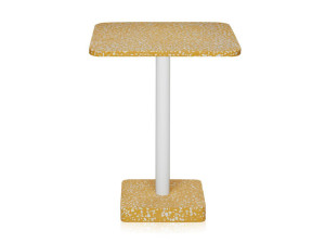 Бетонный квадратный стол