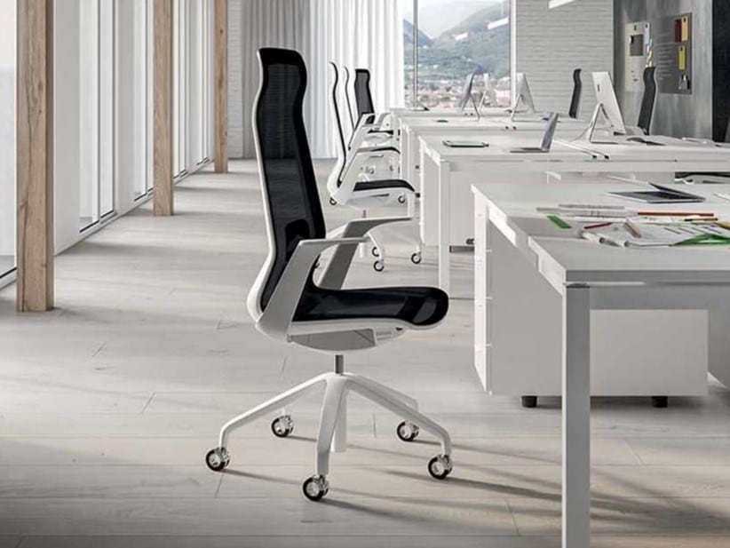 Вращающееся офисное кресло с колесами Quadrifoglio Group дизайн-офис ARCH-00081549