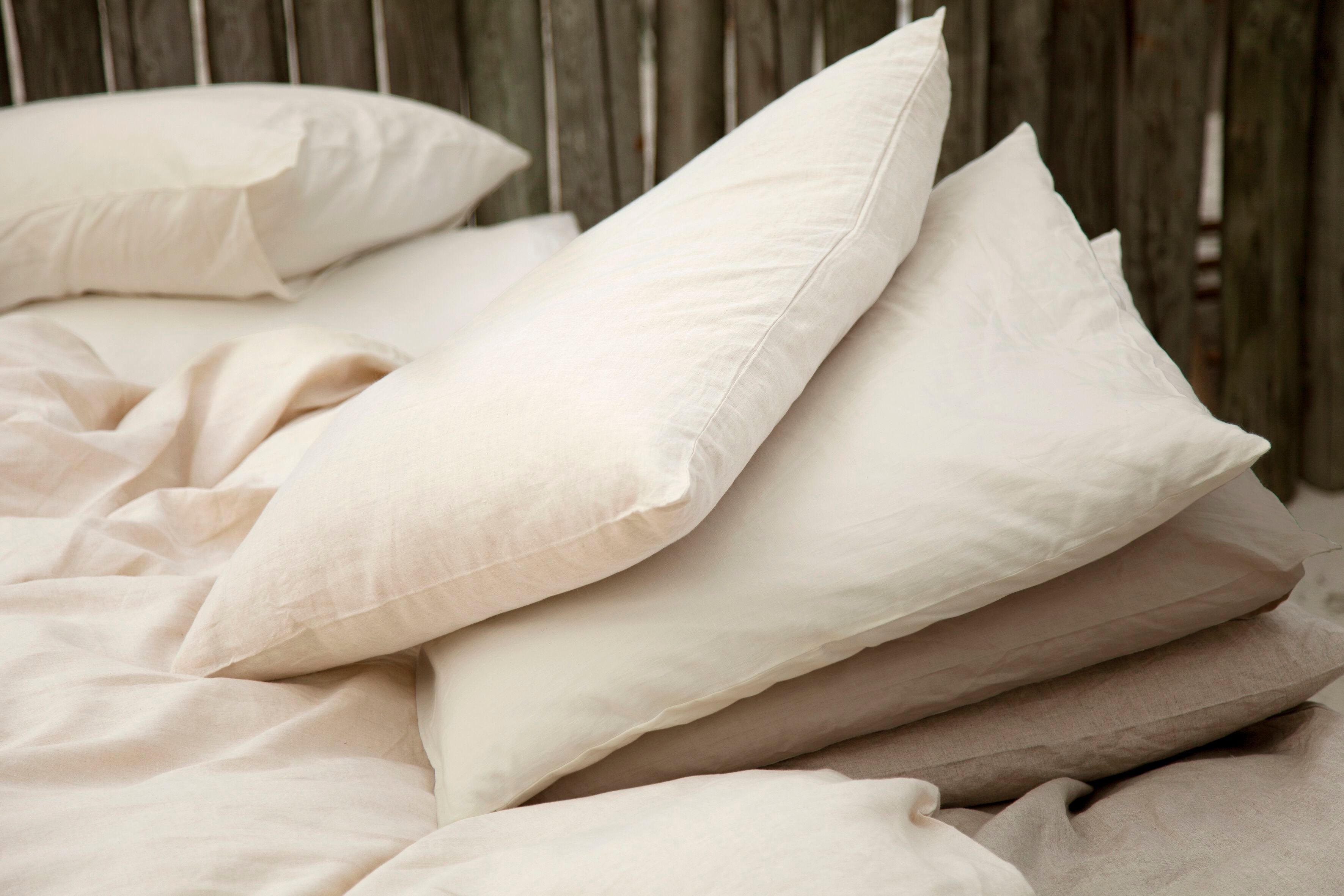 Льняная квадратная однотонная подушка Libeco Home Heritage ARCH-00043146 - Вид №1