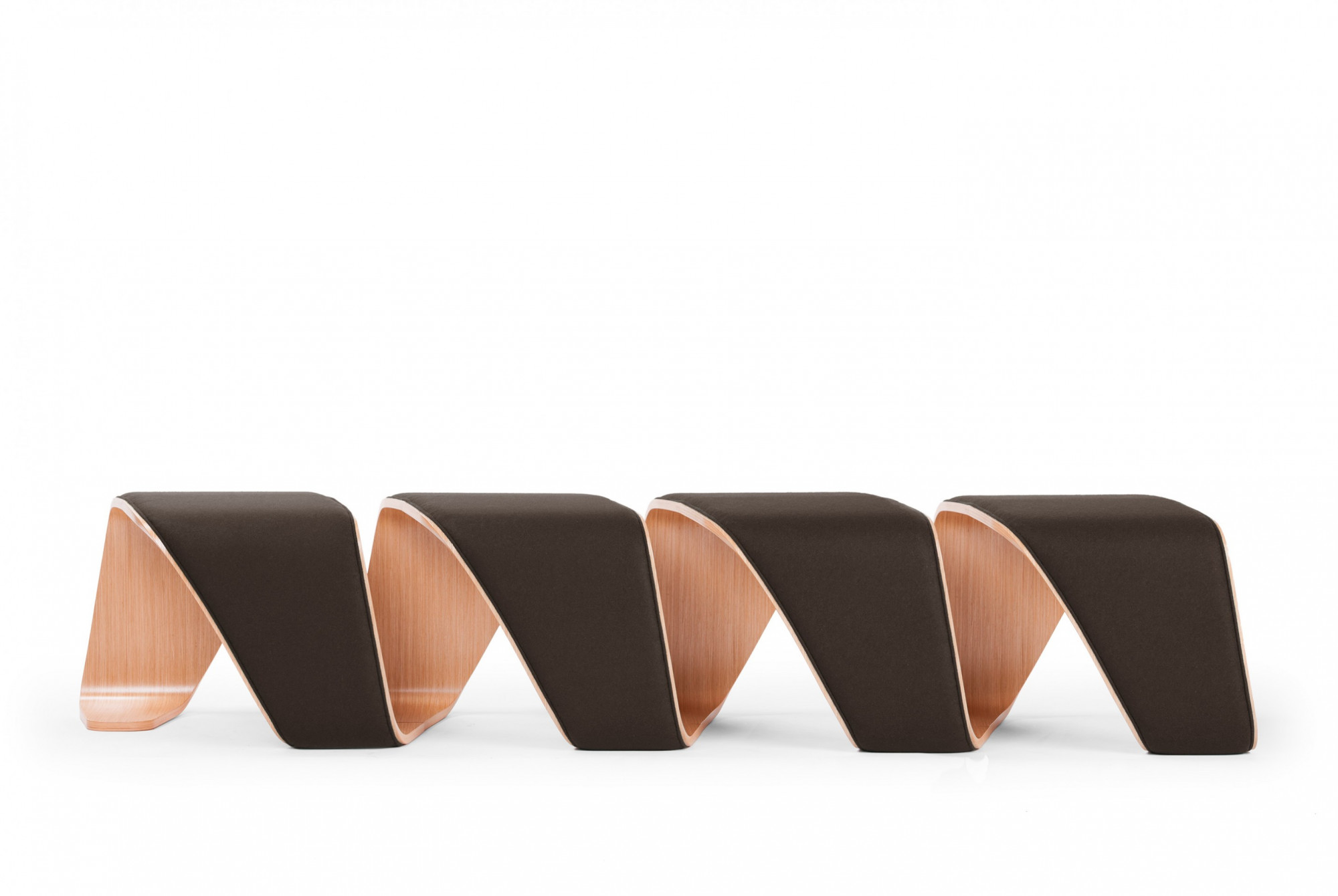 DN400R 4 seater upholstered bench True Design Dna