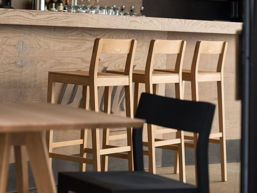 ZEITRAUM Барный стул из массива дерева с подставкой для ног Sit sun-id-1345859 - Вид №7