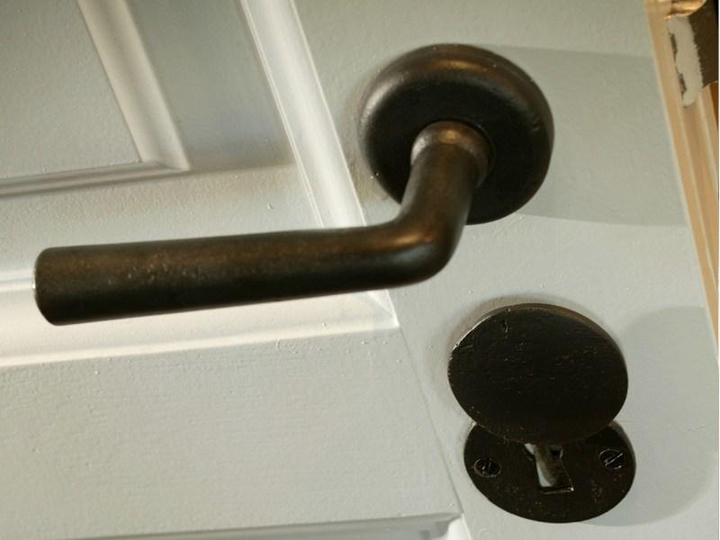 Dauby Железная ручка на розе Pure® 9550 - Вид №1