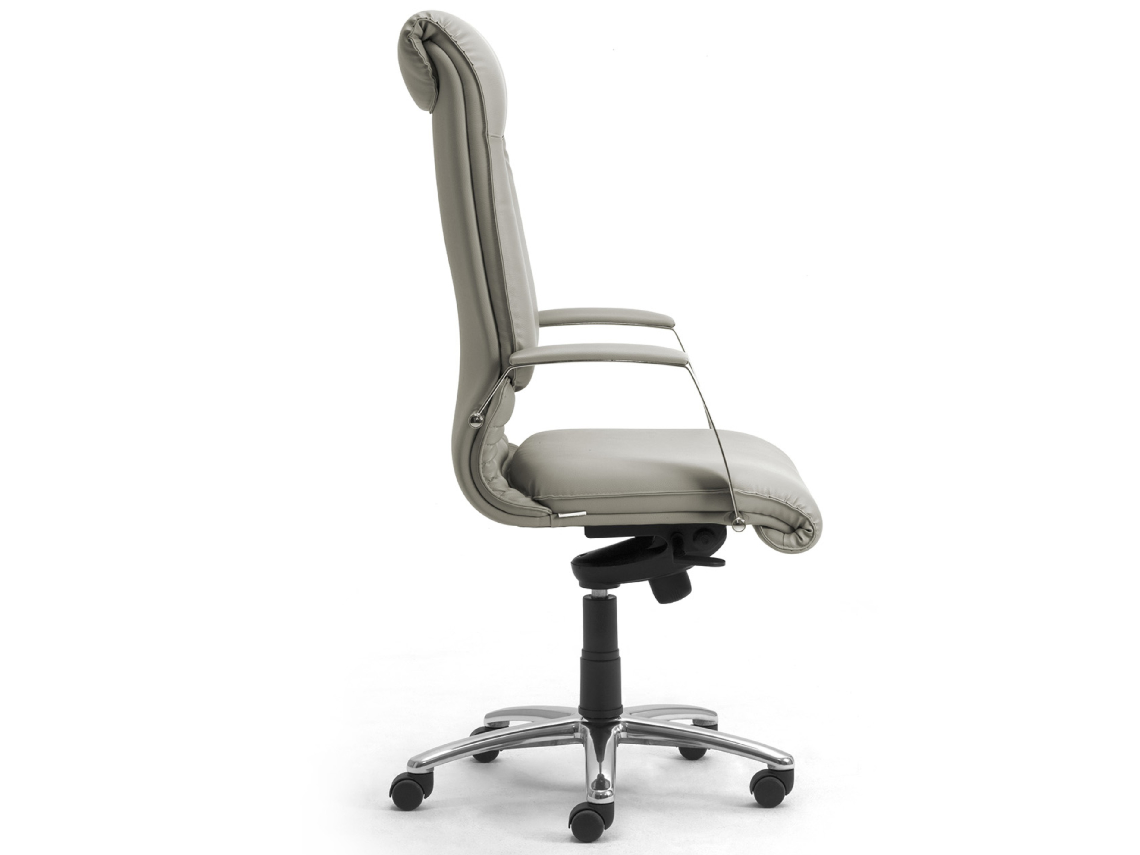 Кожаное вращающееся офисное кресло с подлокотниками Leyform ARCH-00144042 - Вид №1