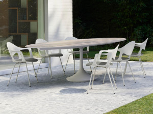 Овальный стол в Ксерамике