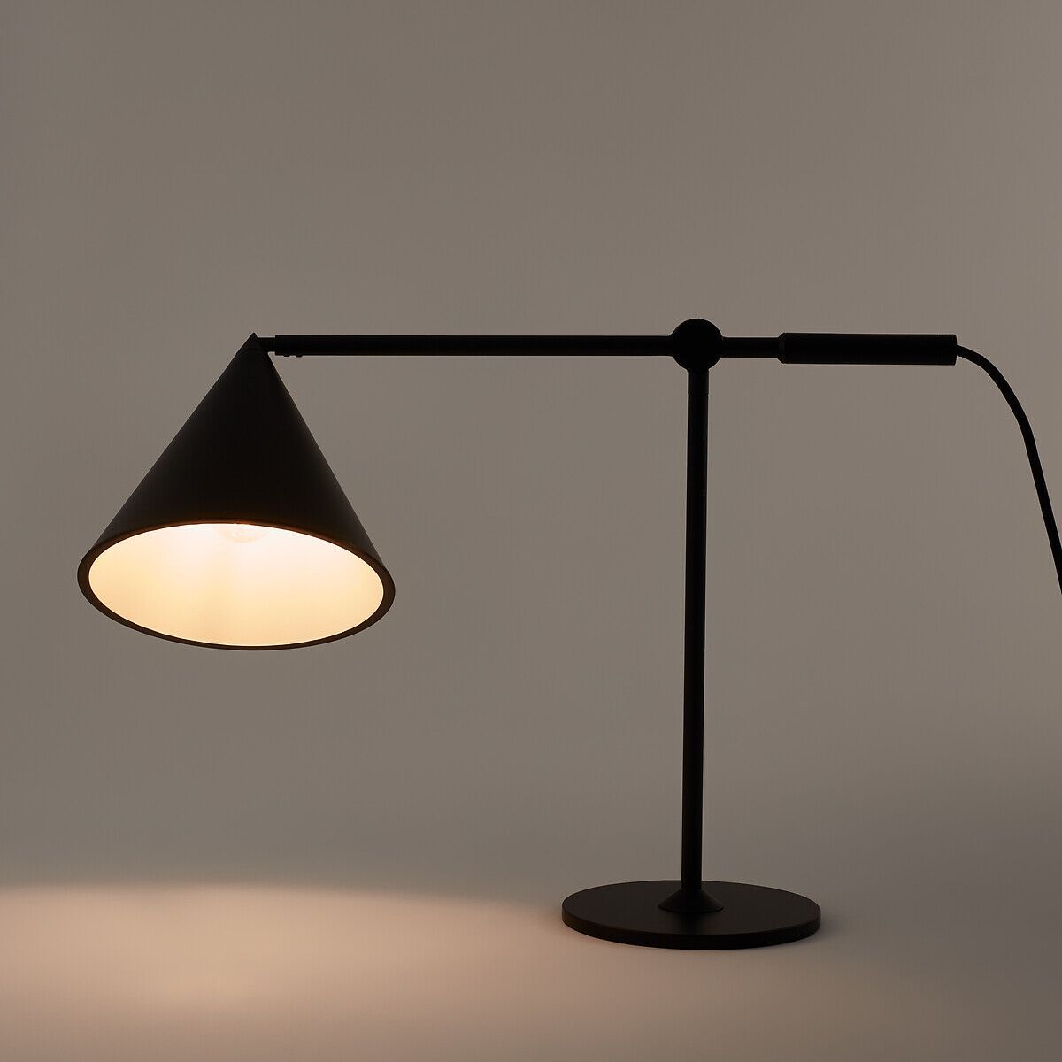Металлическая светодиодная настольная лампа AMPM Moke ARCH-00050138 - Вид №8