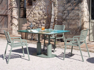 Прямоугольный стол из фаянса и нержавеющей стали