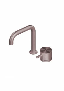 Источник. 12 07. Смеситель на два отверстия Quadrodesign