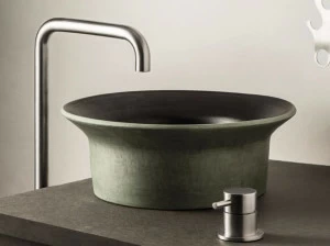 MINA Смеситель для раковины на 2 отверстия Stiriana 6328t+6190