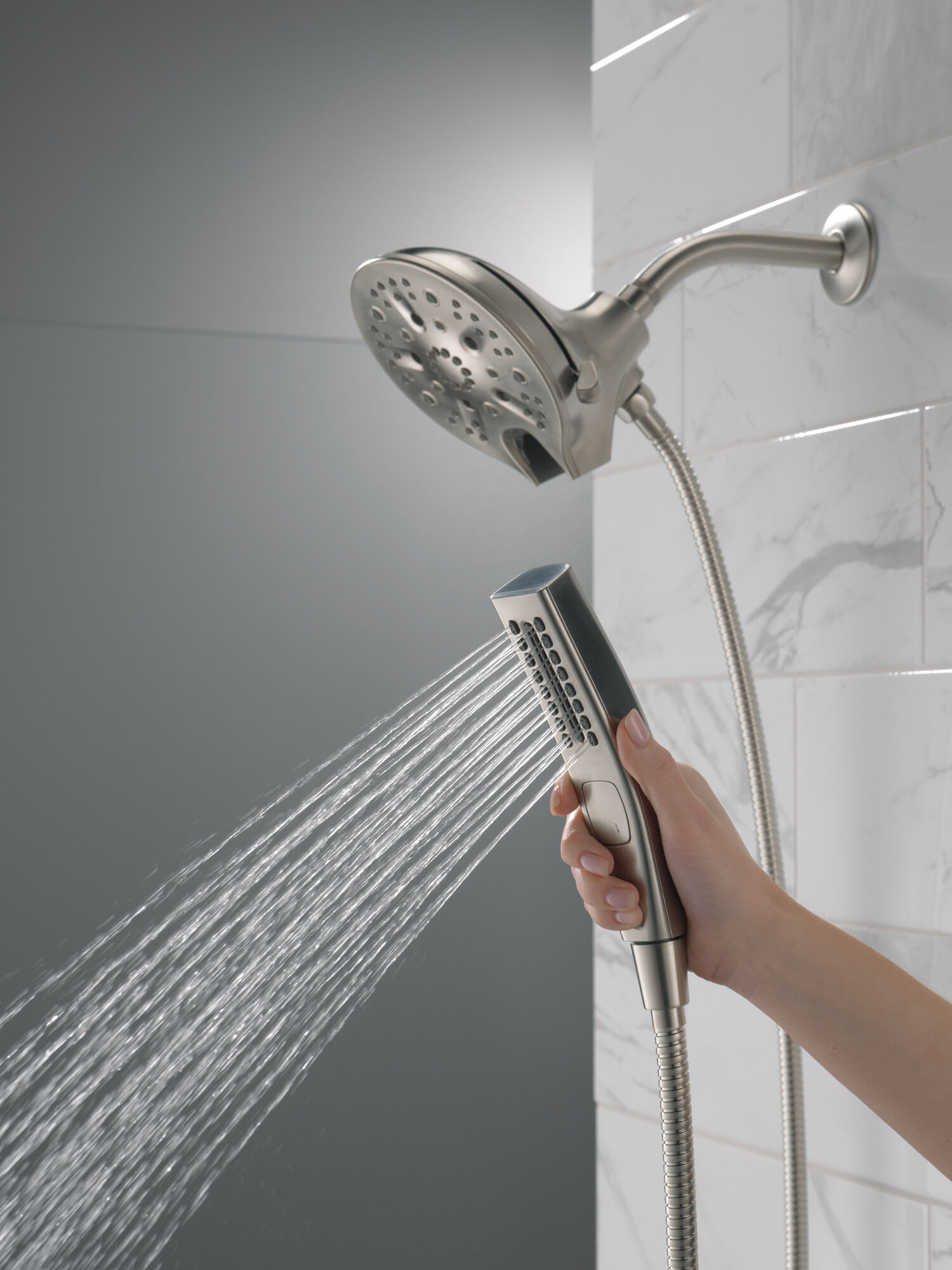 In2ition® H2Okinetic® Душ два в одном с 5 настройками Delta Faucet 58620-SS-PK - Вид №6
