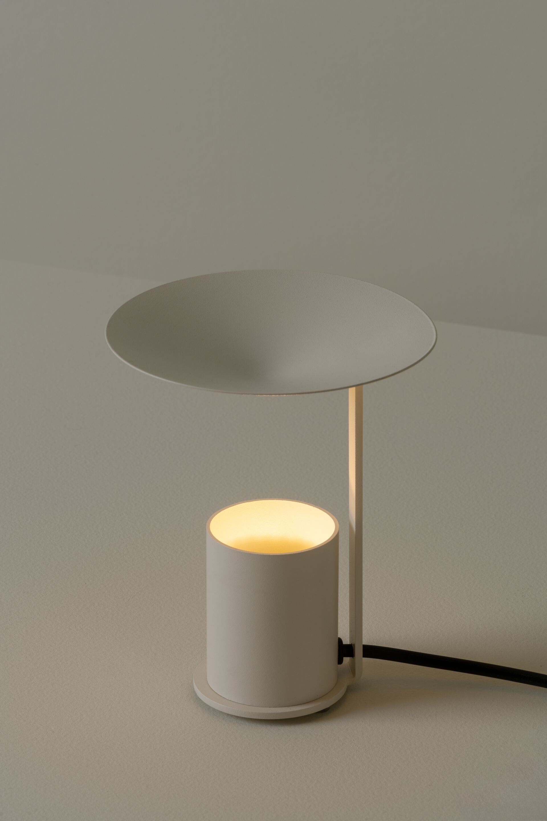 Алюминиевая настольная лампа Milan Iluminacion MOKKA ARCH-00053480 - Вид №5