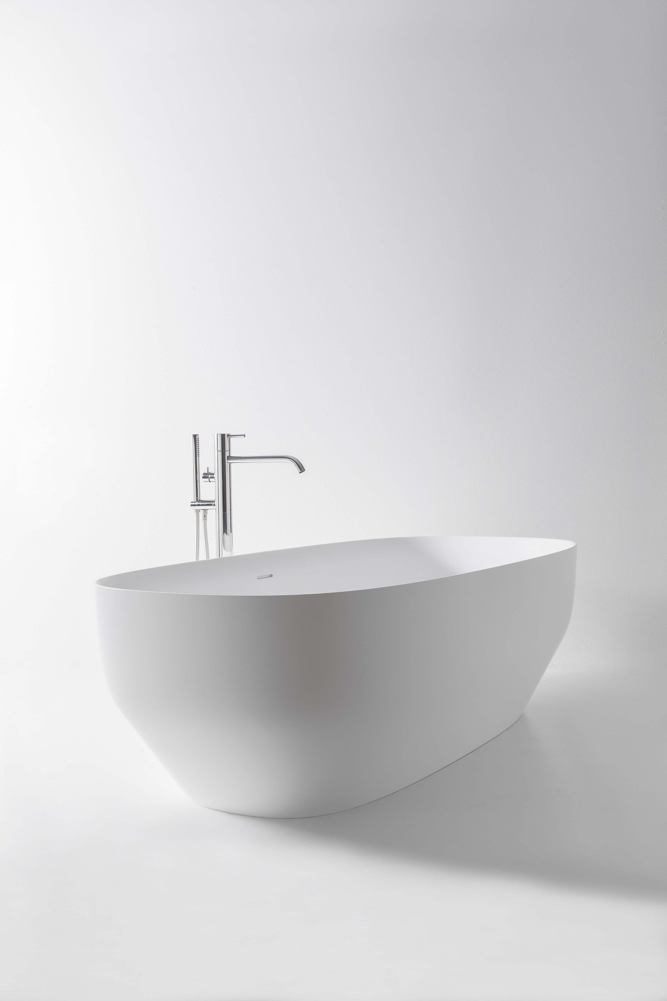 Овальная ванна в центре комнаты Ceramilux® Antoniolupi игла ARCH-00101088 - Вид №4