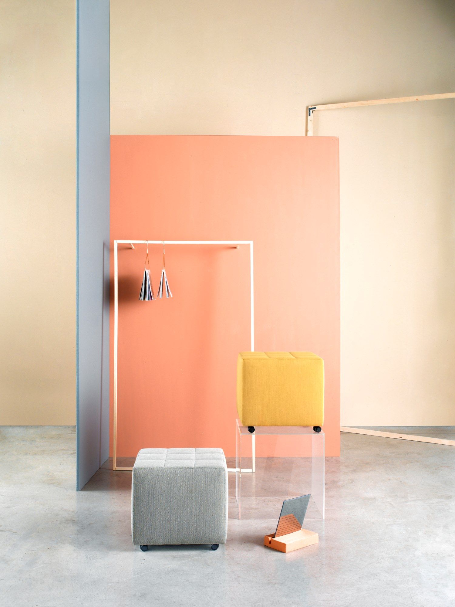 Квадратный тканевый пуф с колесами SITIA Sigmund ARCH-00063827 - Вид №2