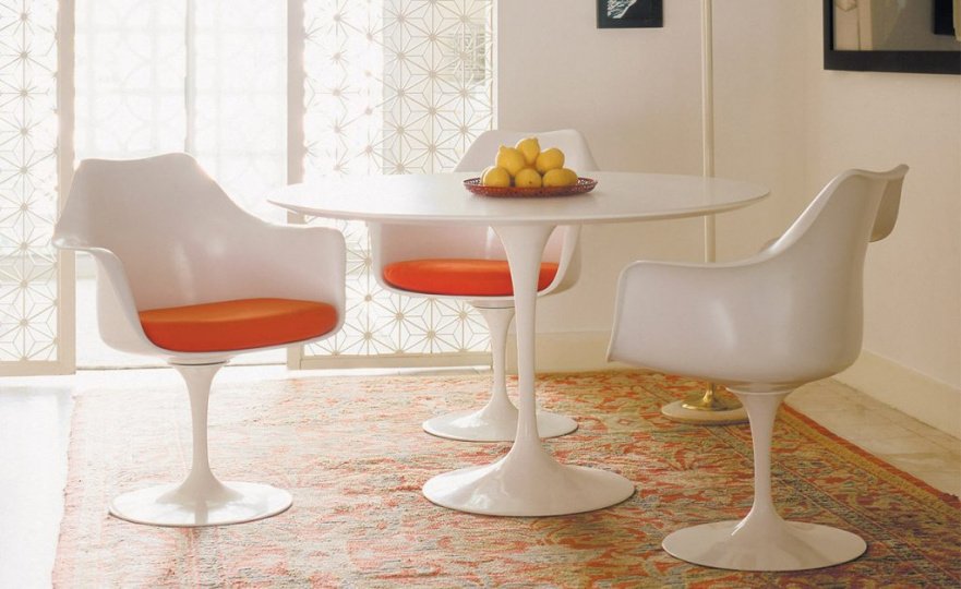 Стул с подлокотниками пластиковый белый с черной подушкой Eero Saarinen Style Tulip Armchair SOHO DESIGN ДИЗАЙНЕРСКИЕ, TULIP 131552 Белый  - Вид №7