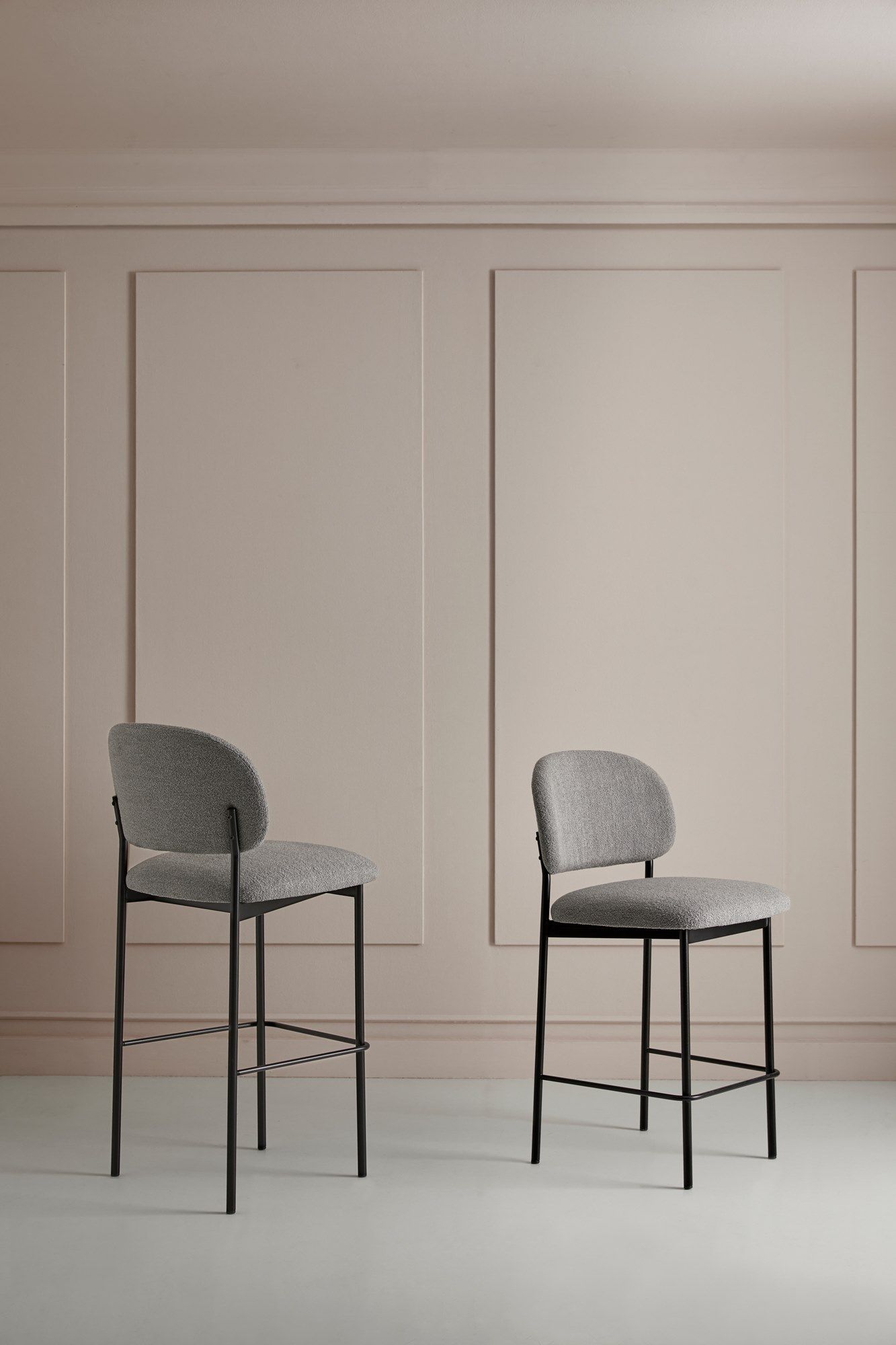 Высокий тканевый стул с подставкой для ног Blasco&Vila RC Metal ARCH-00137343 - Вид №5