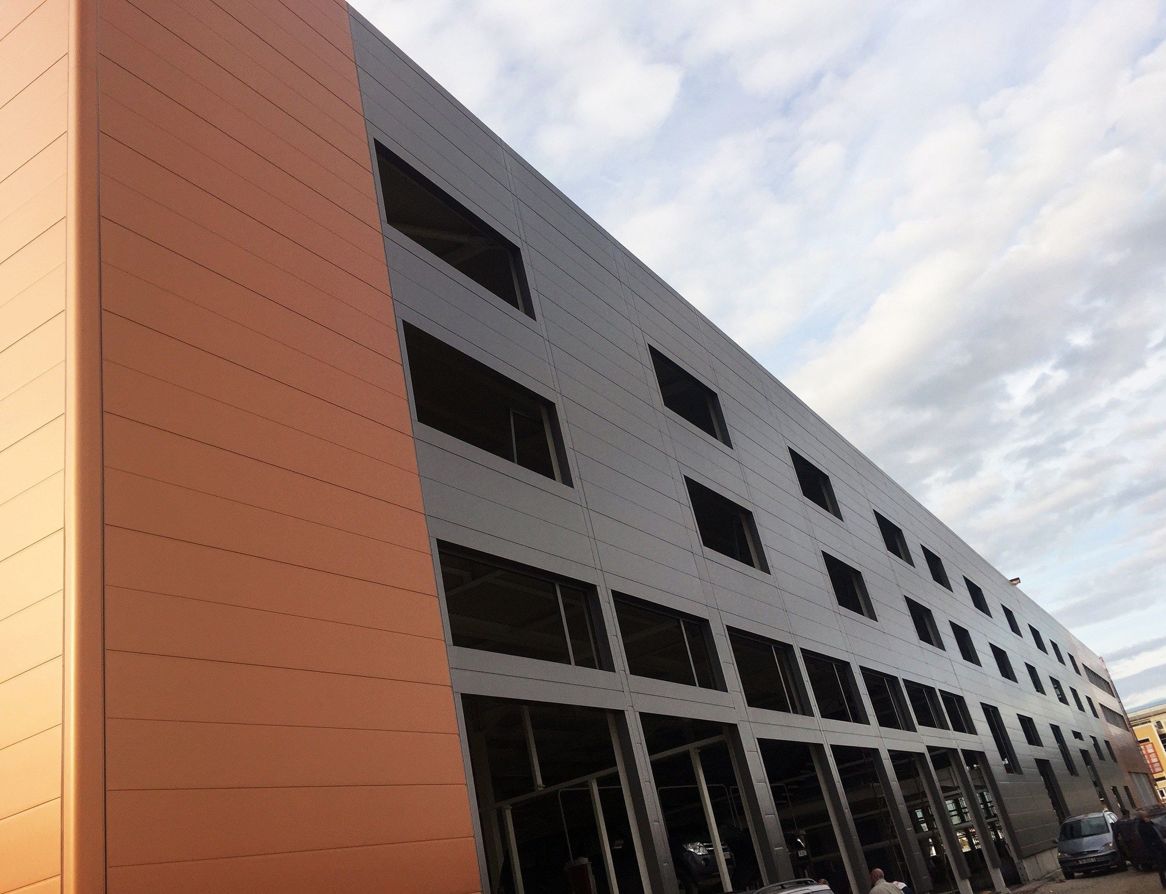 Изолированная металлическая панель для фасада ELCOM SYSTEM ТЕРМОПАРЕТЫ® ARCH-00037807 - Вид №166