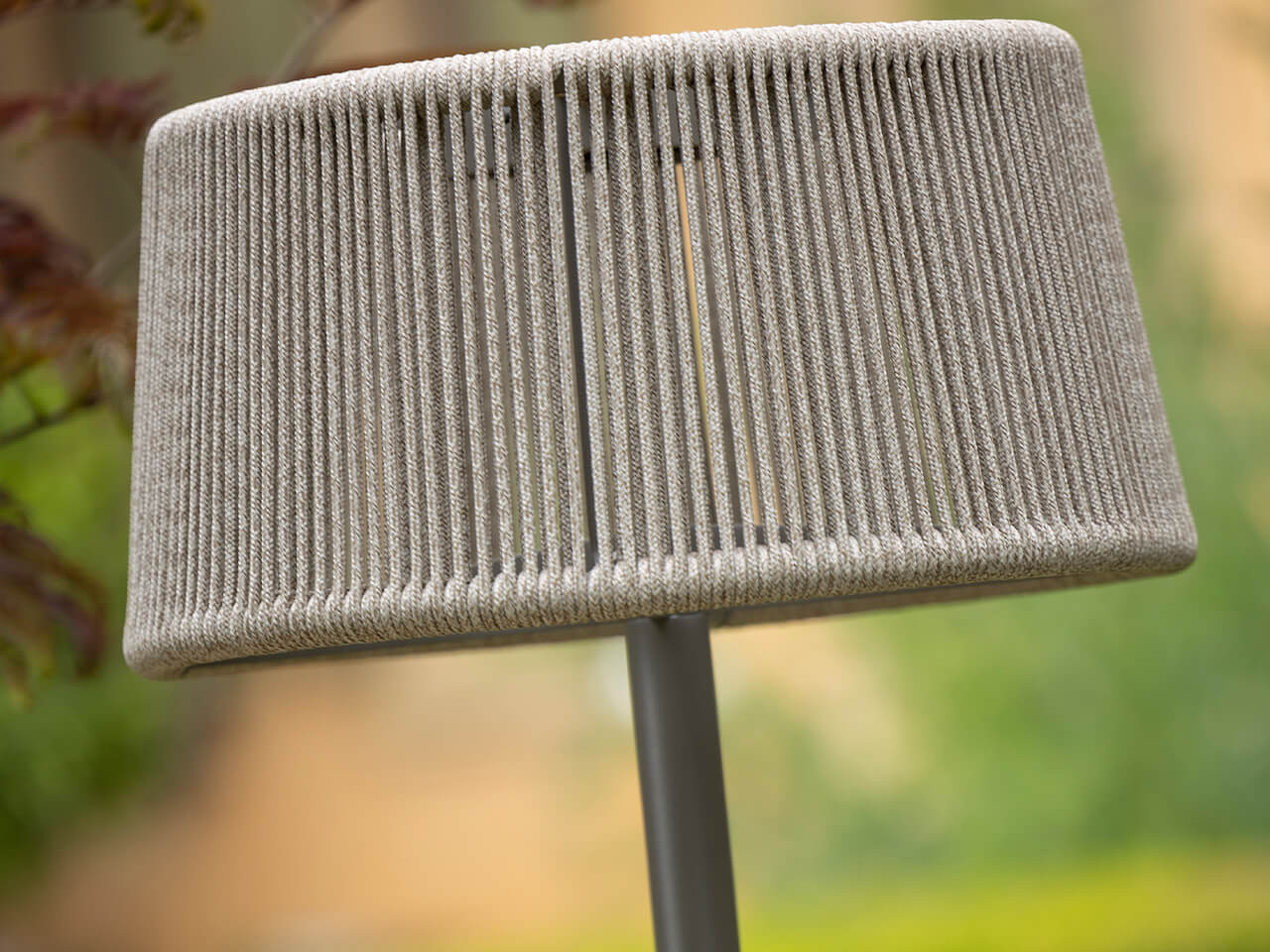 Напольная лампа на солнечной энергии из веревки и алюминия Les Jardins® Rop &amp ARCH-00061323 - Вид №1