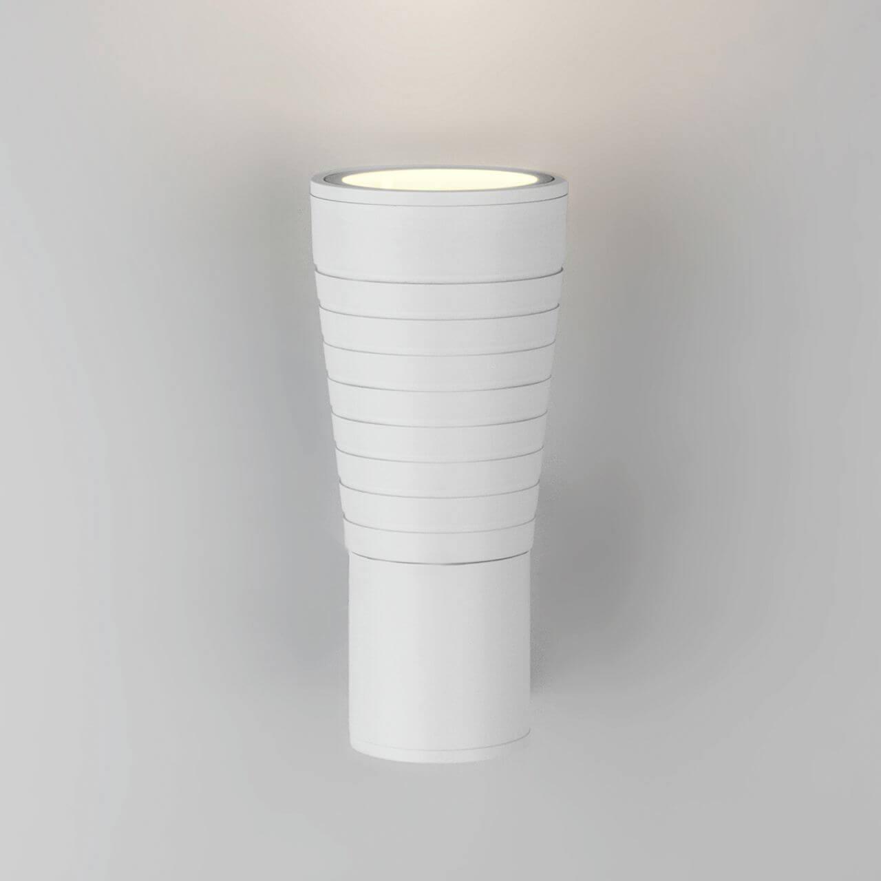 Уличный спот светодиодный настенный белый Techno LED 4690389138638 ELEKTROSTANDARD ФАКЕЛ 00-3898318 Белый  - Вид №1