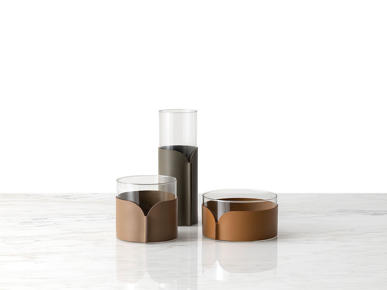 Круглая стеклянная ваза с кожаным покрытием Turri лук ARCH-00115364 - Вид №1