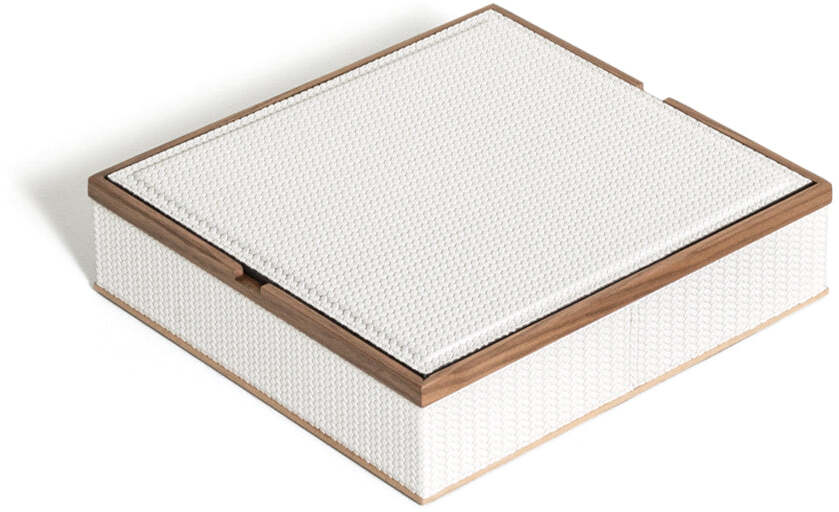 Квадратная коробка Астрея - 26,5X26,5XH7 см / плетеная кожа_черный