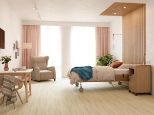 Нескользящий виниловый пол с эффектом дерева