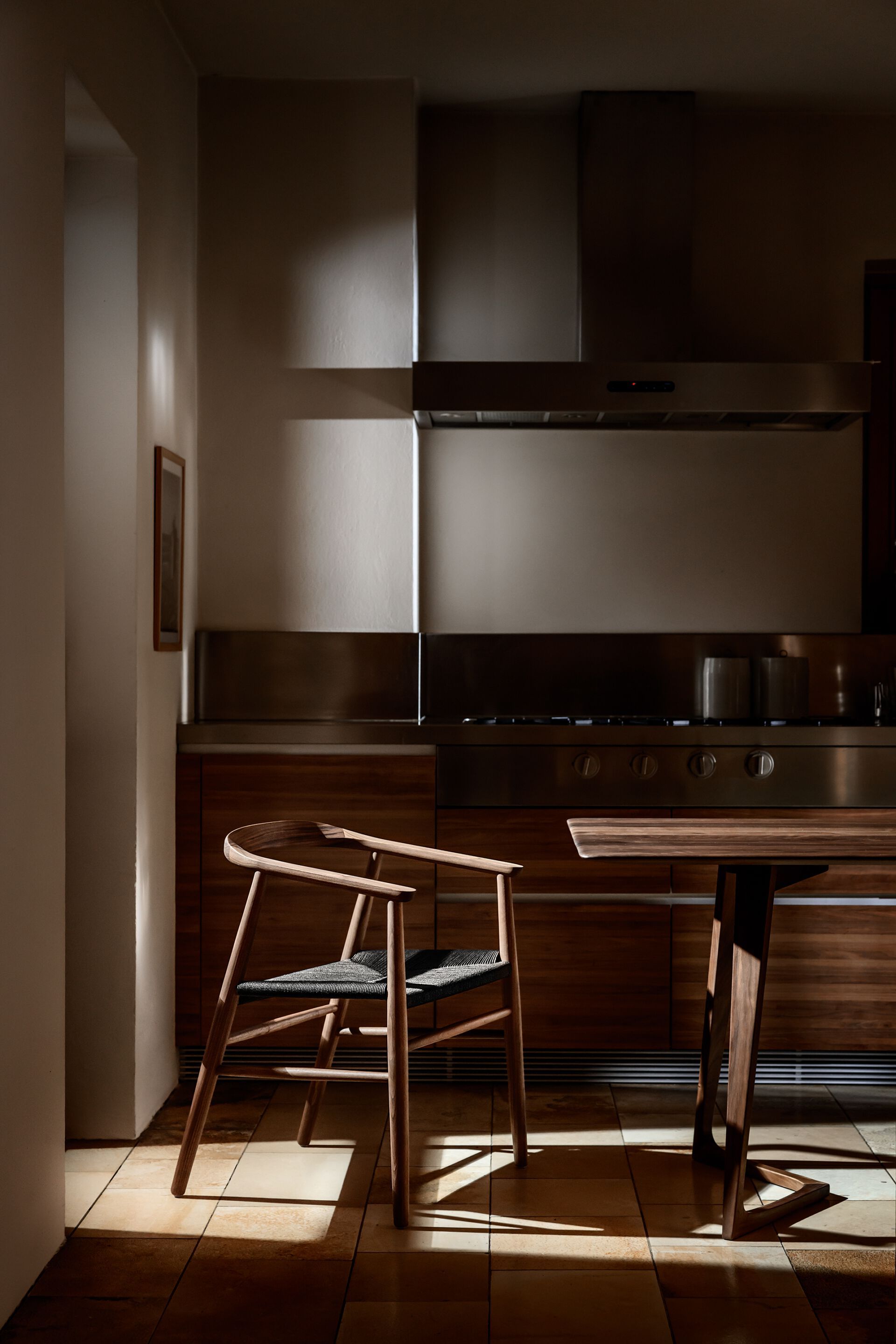 Деревянный стул с подлокотниками ZEITRAUM Кожа ARCH-00020084 - Вид №11