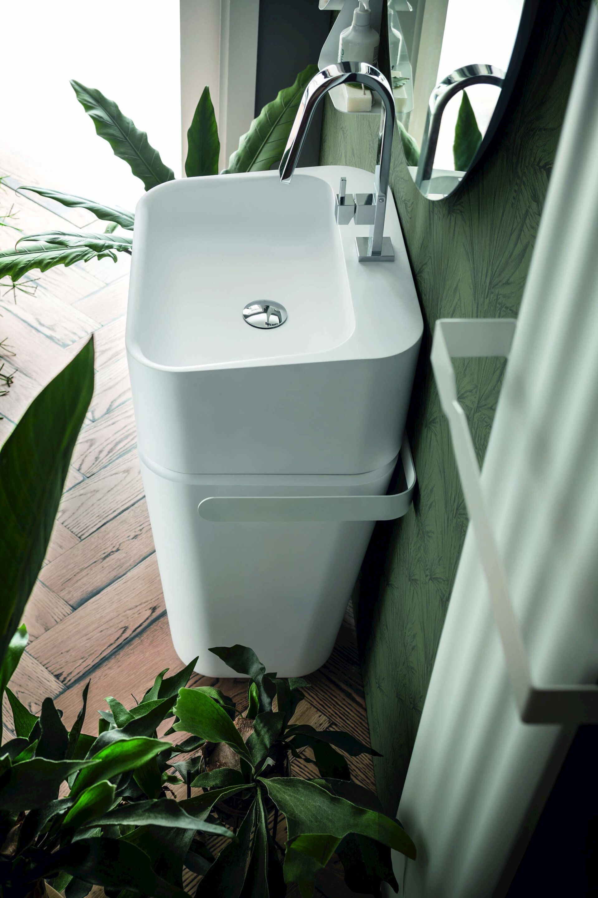 Керамическая отдельно стоящая раковина с держателем для полотенец ARBLU ARCH-00123521 - Вид №7