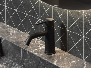 Однорычажный смеситель для раковины