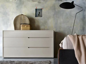 ZANETTE Комод из лакированного дерева со встроенными ручками Ariel