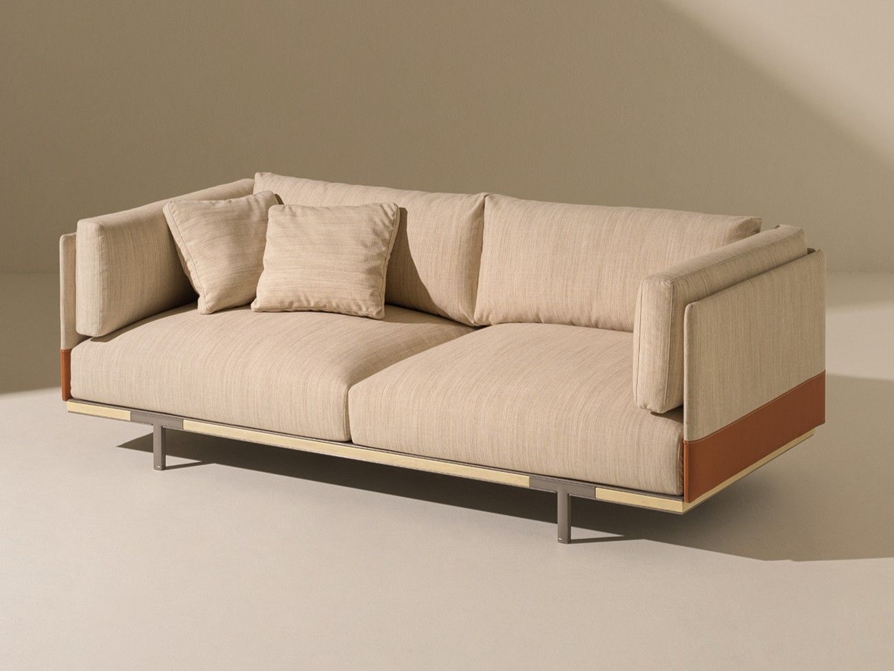 3-местный тканевый садовый диван Ethimo Бухта ARCH-00006194