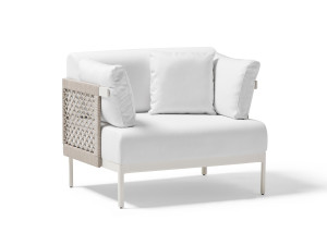 Веревочное и тканевое садовое кресло с подлокотниками