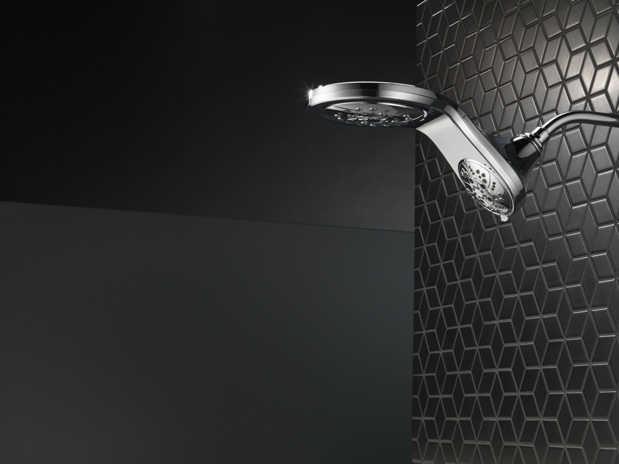 58581-PK HydroRain® H2Okinetic® In2ition® Душ два в одном с 5 настройками Delta Faucet Universal Showering Хром  - Вид №36