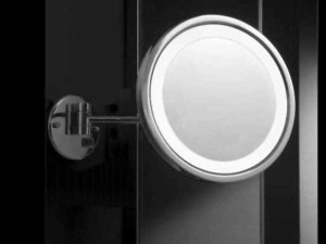 Настенное круглое увеличительное зеркало