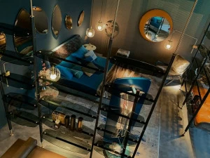 Borzalino Книжный шкаф из дерева и стекла с креплением от пола к потолку