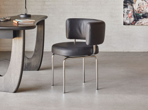 Кожаный поворотный стул