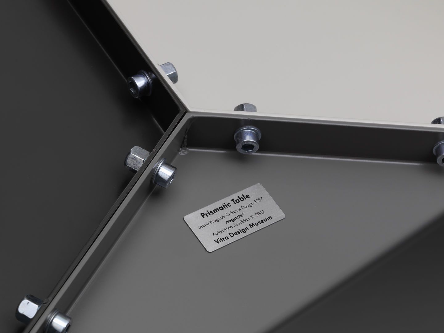 Алюминиевый журнальный столик In Stock Vitra ARCH-00096536 - Вид №2