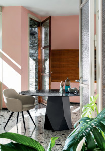 Круглый стол из закаленного стекла