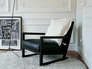 Maxalto Мягкое кожаное кресло с подлокотниками Clio