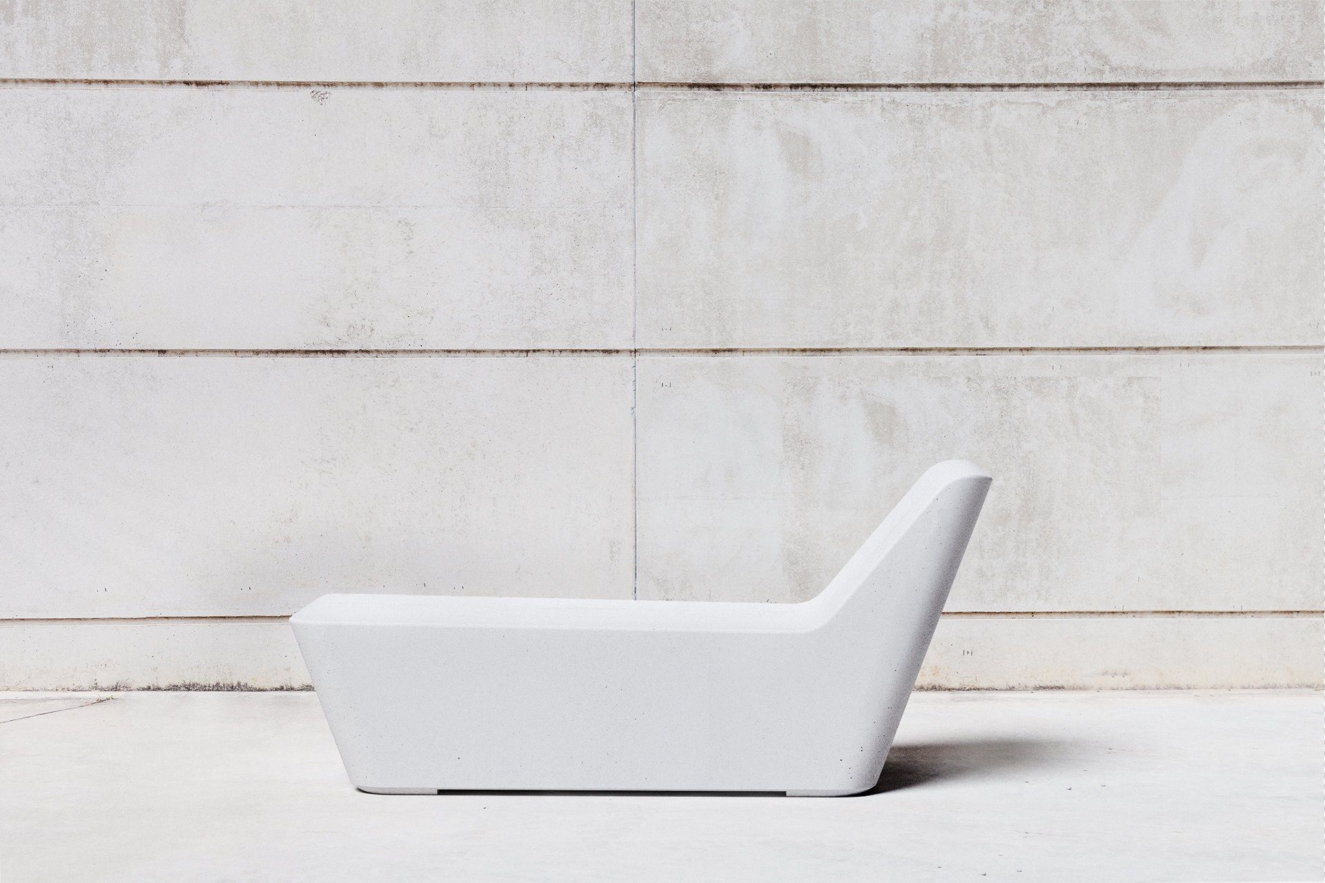 Бетонное наружное сиденье SIT Smooth ARCH-00053812 - Вид №1