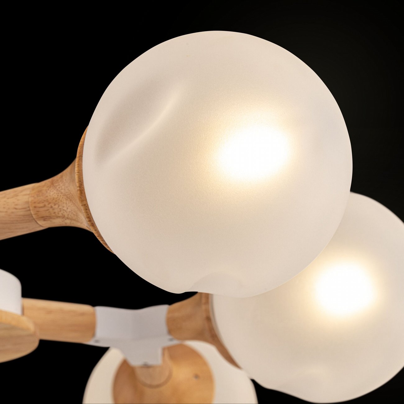 Светильник потолочный на 8 ламп белый Amy FR5105CL-08W FREYA MODERN 00-3957021 Белый - Вид №4