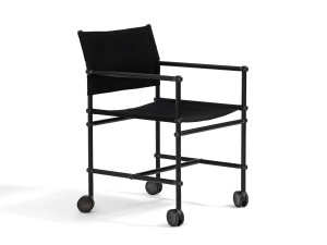 Тканевый стул с подлокотниками и колесами