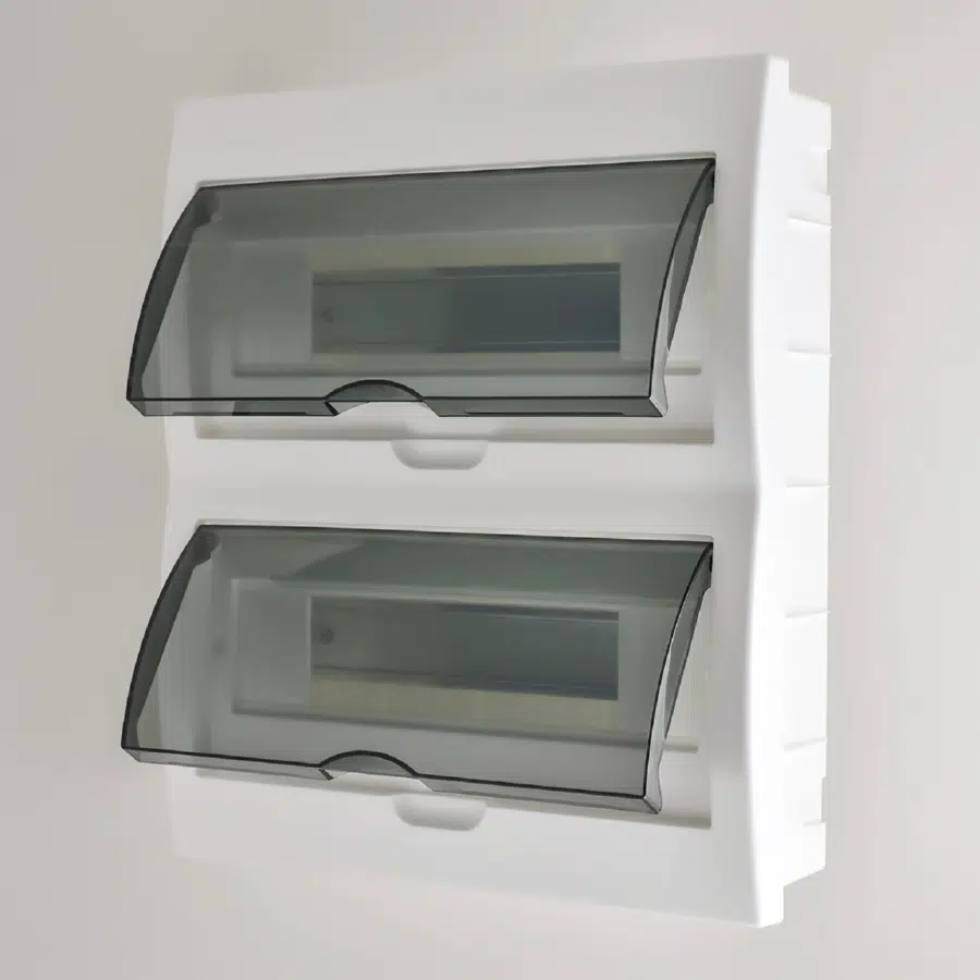 LUXRAY Бокс ЩРВ-П-24 LEZARD 731-1000-024