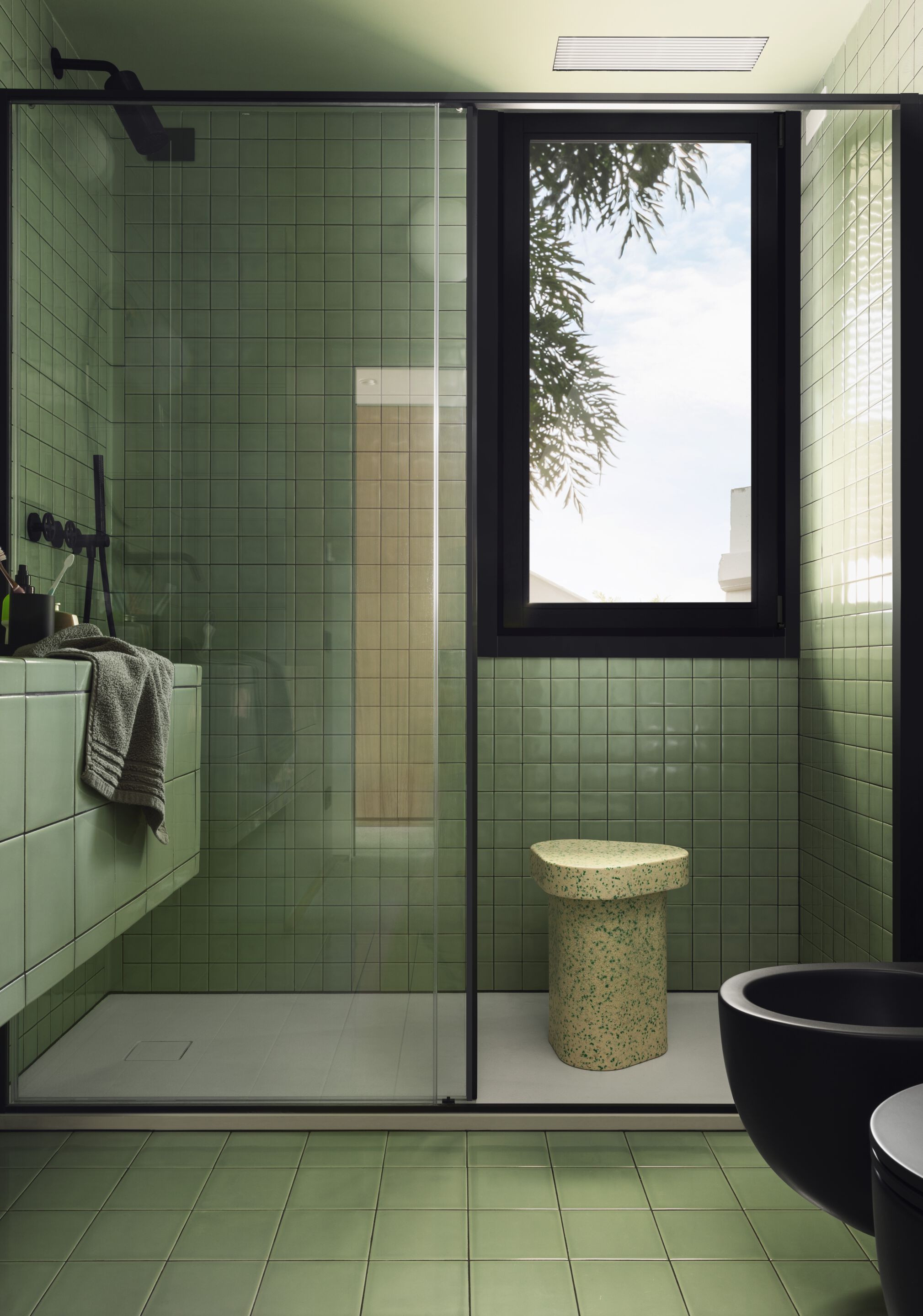 Рециркулированный пластиковый треугольный журнальный столик Miniforms SUPERPOP ARCH-00034148 - Вид №20