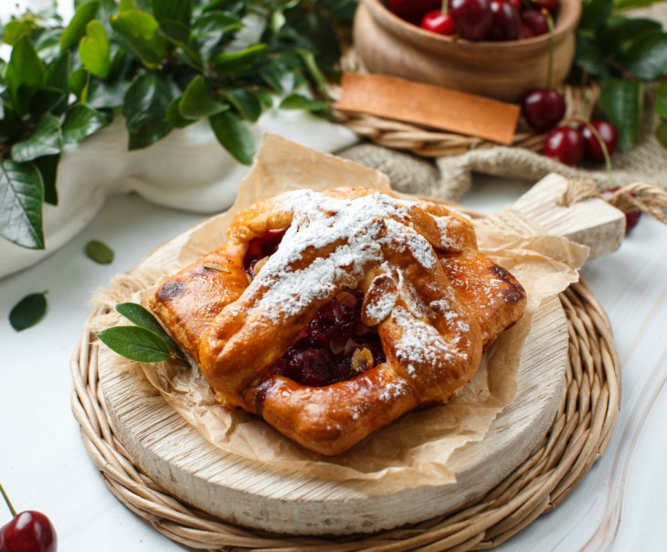 6468 Датская булочка с вишней Вкусляндия 