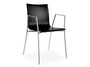 Штабелируемый стул из стали и дерева с подлокотниками